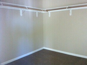 17015 Coronado St in Anchorage, AK - Building Photo - Building Photo