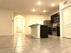 518 Noble Ave in Davenport, FL - Building Photo - Building Photo