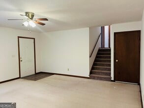 524 Millard Farmer Rd in Newnan, GA - Building Photo - Building Photo