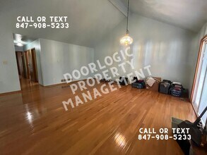 965 Amberwood Pl in McHenry, IL - Building Photo - Building Photo