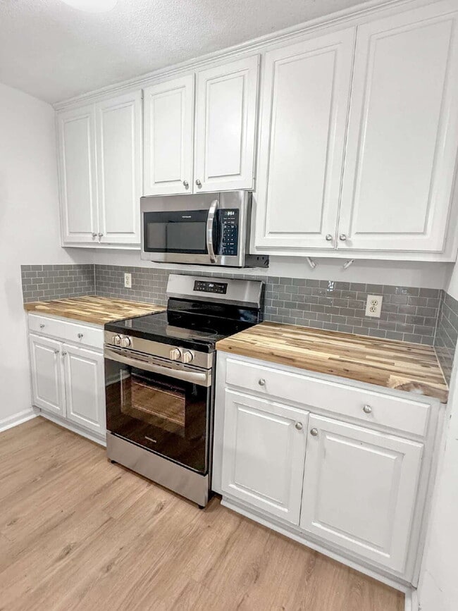 2836 Florence Dr in Gainesville, GA - Building Photo - Building Photo