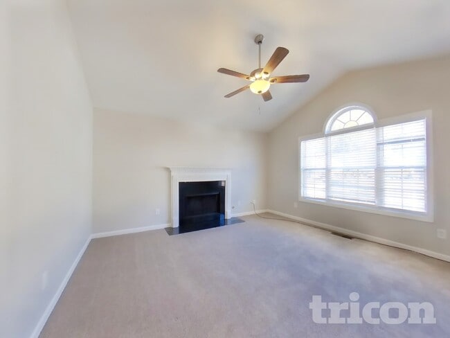 162 Whetstone Way in Villa Rica, GA - Foto de edificio - Building Photo