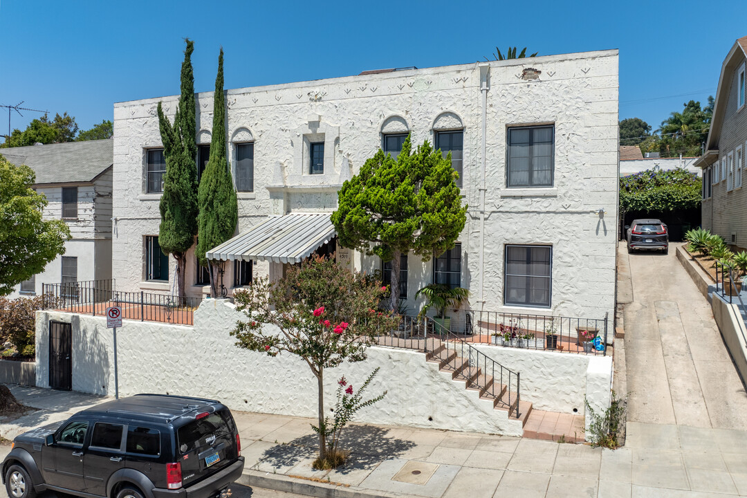 4319 Price St in Los Angeles, CA - Building Photo