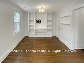 2710 Sharondale Ct in Nashville, TN - Building Photo - Building Photo