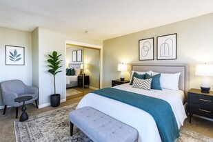 Ashland Garden Apartments in San Lorenzo, CA - Building Photo