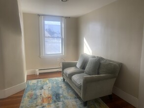 29-31 Litchfield St, Unit #3 in Boston, MA - Building Photo - Building Photo