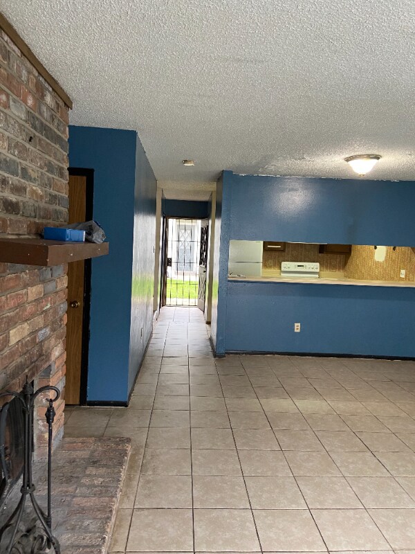 1941 Southpointe Dr in Baton Rouge, LA - Foto de edificio - Building Photo