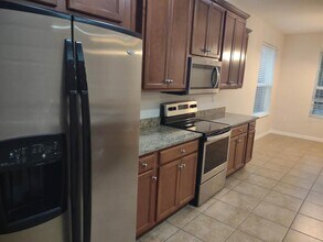 6744 45th Terrace E in Bradenton, FL - Building Photo - Building Photo