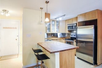 3825 NE 155th Pl in Lake Forest Park, WA - Building Photo - Building Photo