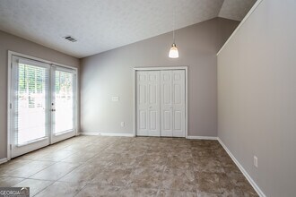 315 Hunters Trce in Covington, GA - Building Photo - Building Photo