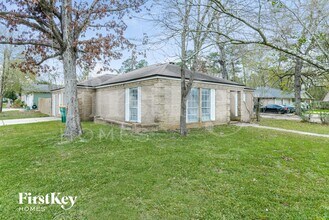 1 Midwood Cir in Conroe, TX - Building Photo - Building Photo