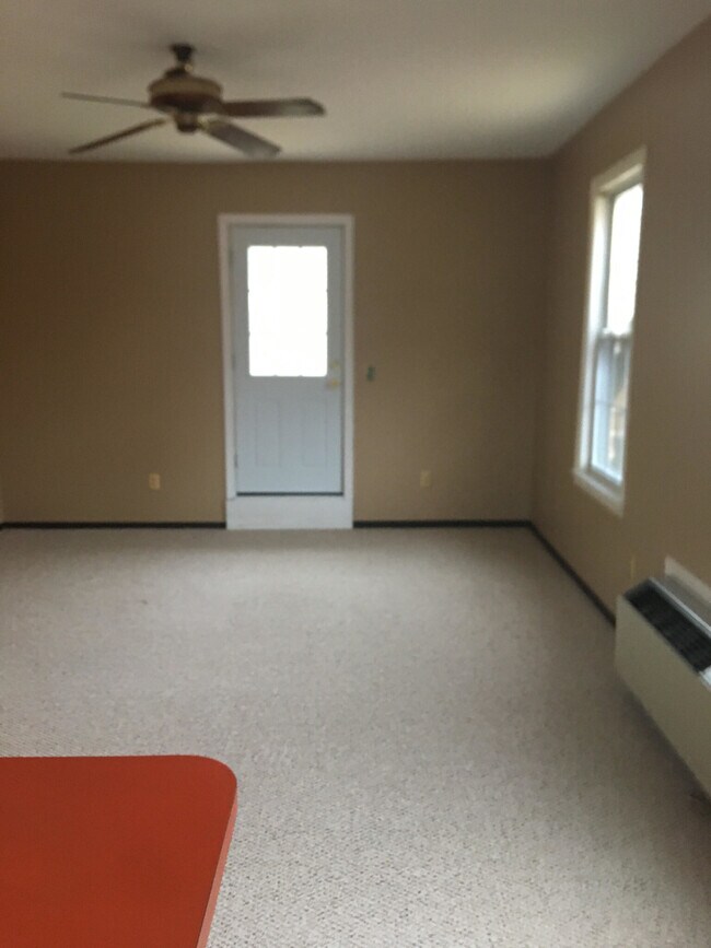 5 E Foster St Apartments and Nearby Melrose Apartments For Rent