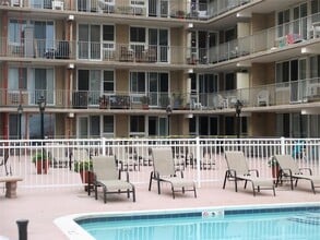 650 Shore Rd, Unit 4R in Long Beach, NY - Building Photo - Building Photo