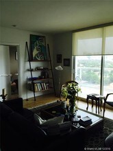 1401 SW 22nd St-Unit -1403 in Miami, FL - Building Photo - Building Photo