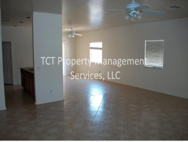 2321 N 92nd Dr in Phoenix, AZ - Building Photo - Building Photo