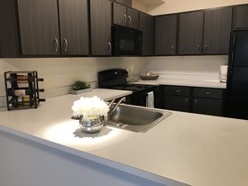 The Alexis Apartments in Portland, OR - Building Photo