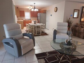 307 S Oakland Ave in Minneola, FL - Building Photo - Building Photo