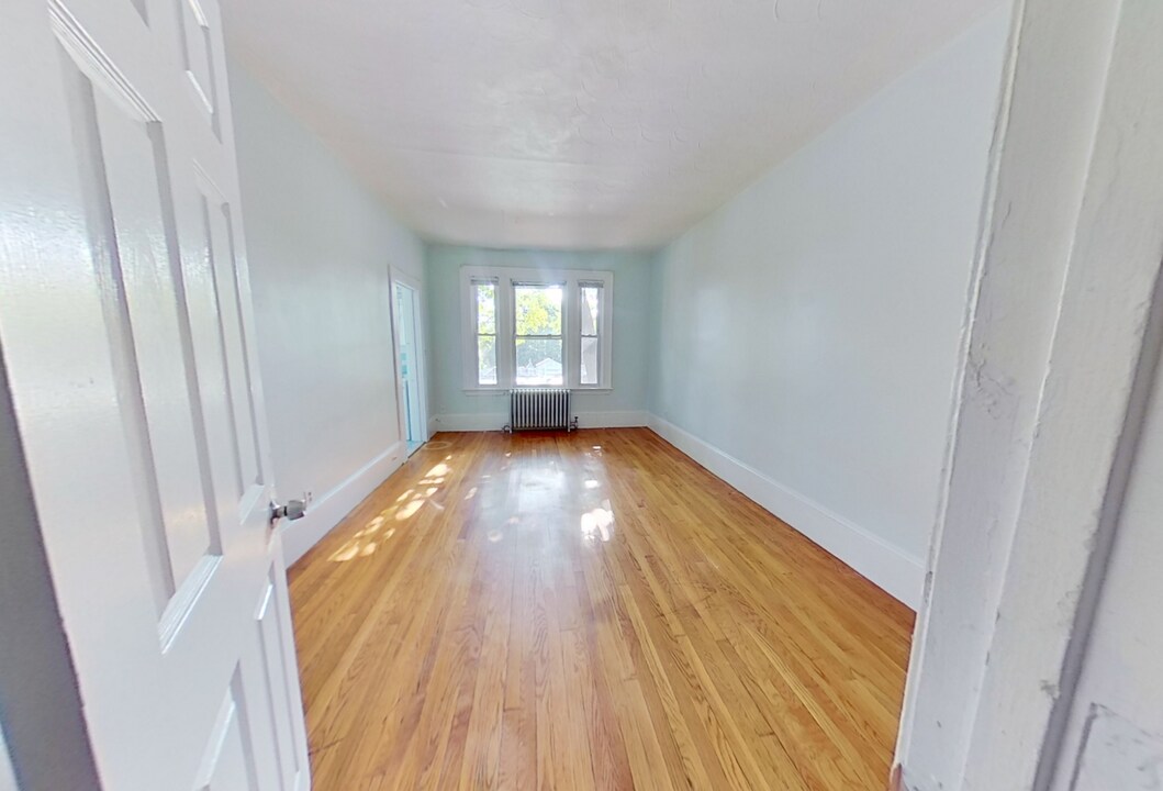 1795 Commonwealth Ave in Boston, MA - Building Photo