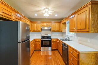 121 Fieldstone Ln in Springfield, TN - Building Photo - Building Photo