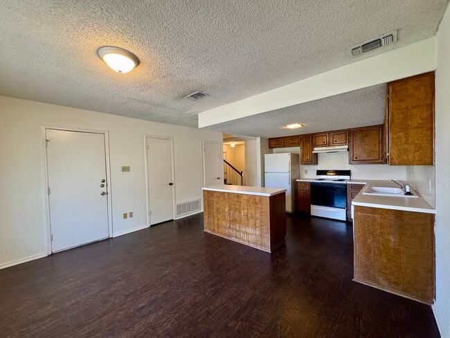 909 Briar Dr in Waco, TX - Building Photo - Building Photo