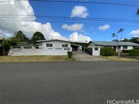 1250 Ulupuni St in Kailua, HI - Building Photo