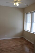 1031 W 19th St-Unit -2 in Chicago, IL - Building Photo - Building Photo