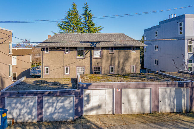 4141 Oak St in Vancouver, BC - Building Photo - Building Photo