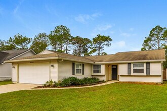 8060 Creedmoor Dr in Jacksonville, FL - Building Photo - Building Photo