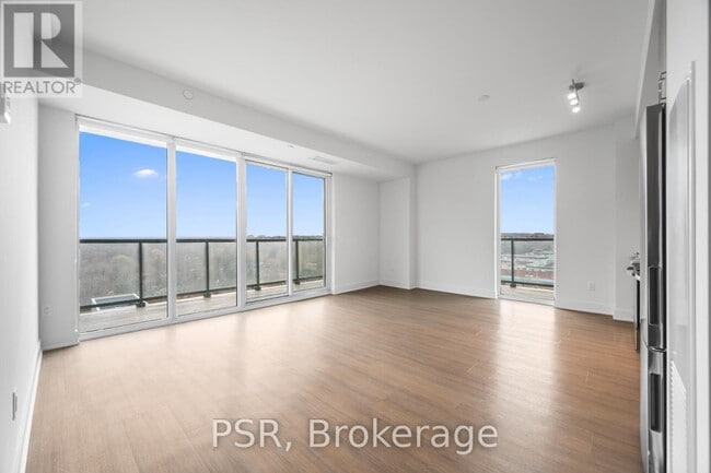 property at 195 Deerfield Rd