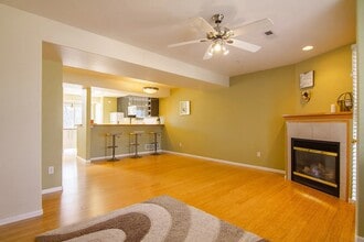 4973 Noble Park Pl in Boulder, CO - Foto de edificio - Building Photo