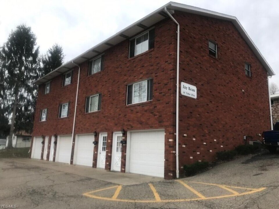 505 Trabar Dr-Unit -3 in St. Clairsville, OH - Building Photo