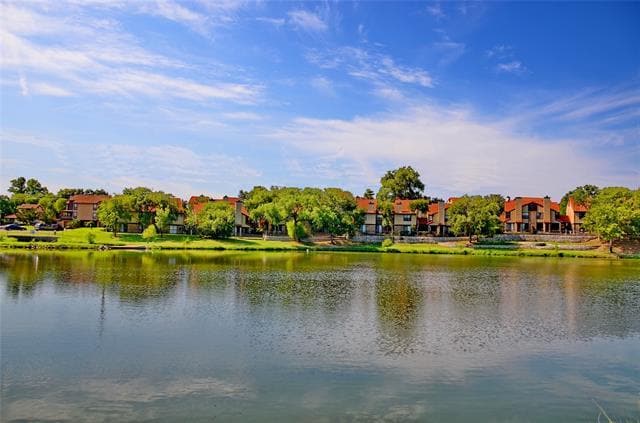 property at 2610 Lakehill Ln