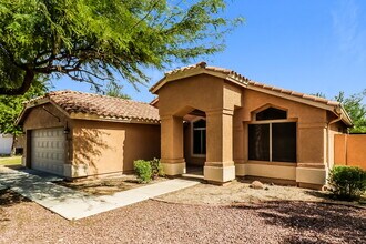 22039 N 107th Dr in Sun City, AZ - Building Photo - Building Photo