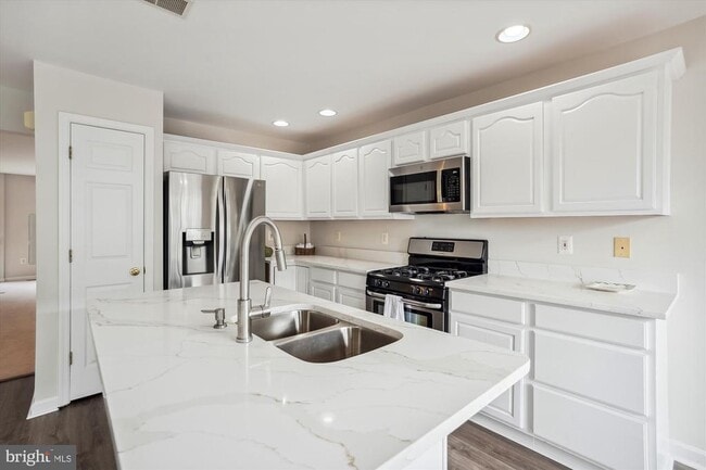 11070 Doubleday Ln in Manassas, VA - Building Photo - Building Photo