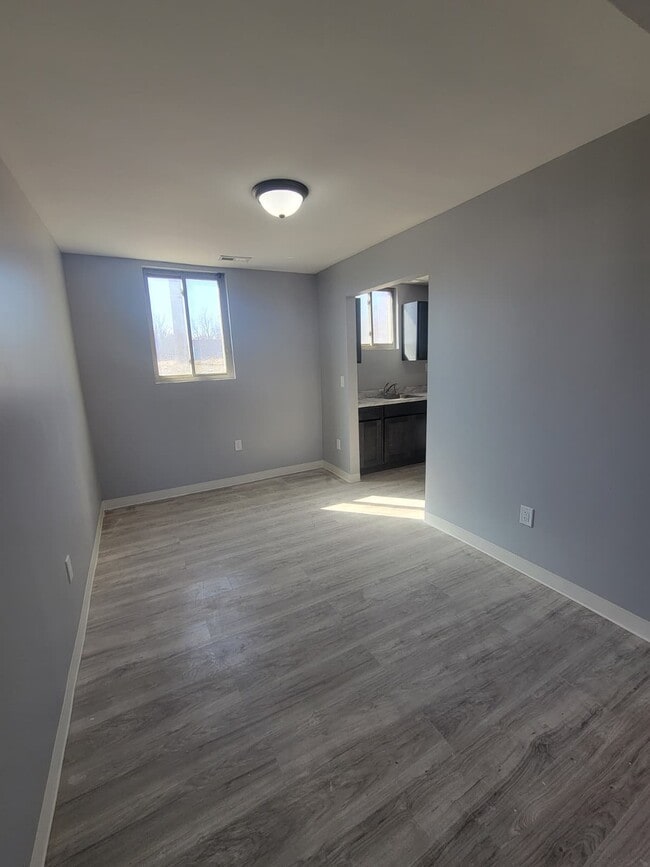 1816-1816 N James H McGee Blvd