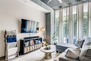 3400 Malone Dr in Atlanta, GA - Building Photo