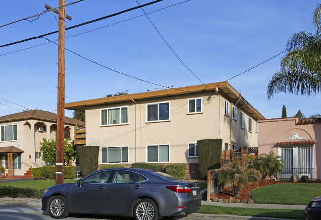 1049-1075 Villa Ave in San Jose, CA - Building Photo - Building Photo