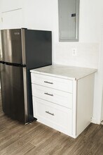 6339 Vine St, Unit 6339 Vine St Apt 3 in Philadelphia, PA - Foto de edificio - Building Photo