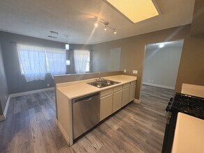 4049 Montreal Loop NE in Rio Rancho, NM - Building Photo - Building Photo