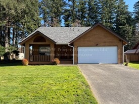 812 Livingston St NE in Lacey, WA - Building Photo