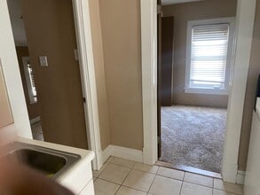 4821 Harlem Rd, Unit Upstairs in Buffalo, NY - Building Photo - Building Photo