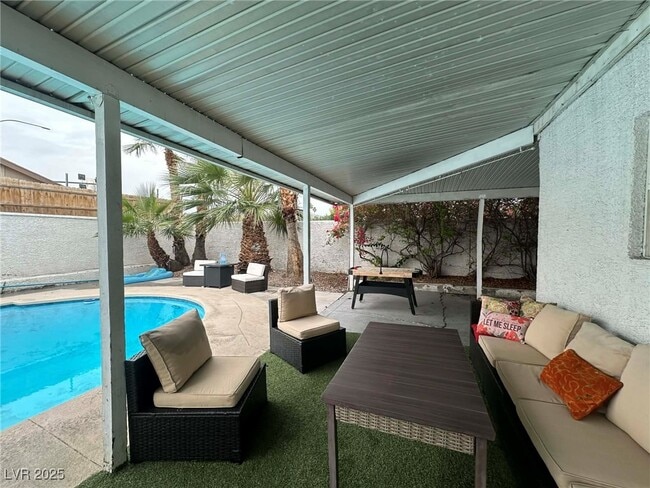 property at 2419 E Vegas Valley Dr