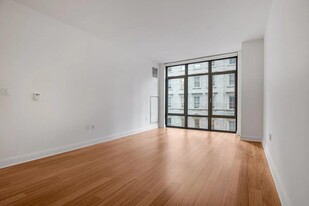 57 Reade St in New York, NY - Building Photo