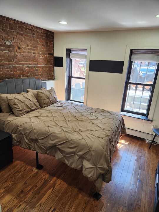 147 Chauncey St in Brooklyn, NY - Building Photo