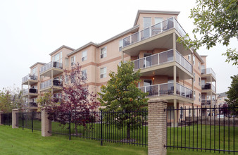 9704 174th St NW in Edmonton, AB - Building Photo - Building Photo