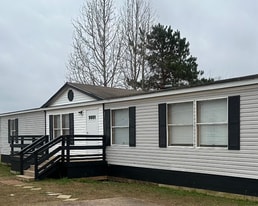 12443 Farm to Market 968 W in Longview, TX - Building Photo