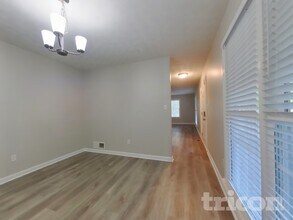 220 Stevenson Trail in Dallas, GA - Foto de edificio - Building Photo