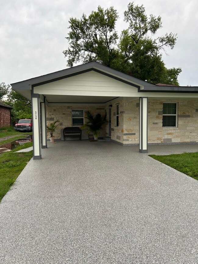 property at 3726 Herald Ave