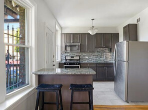 1332 E 72nd Pl in Chicago, IL - Building Photo - Building Photo