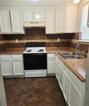 502 Wise St in Newark, TX - Building Photo - Building Photo